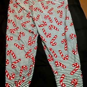 LuLaRoe Christmas green stripe with candy canes TC2 leggings